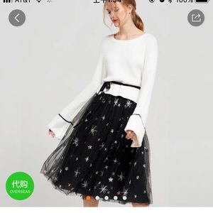 White pullover sweater -Storet